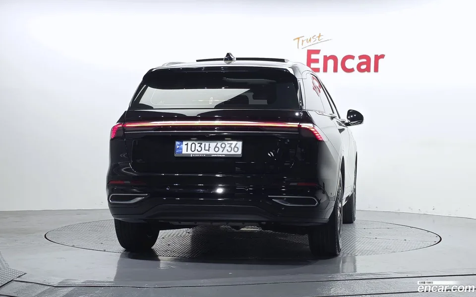 Lincoln Nautilus 2.0 AWD 2023 — миниатюра 4