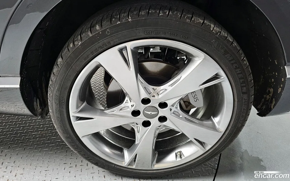 Genesis GV80 2.5T AWD 2023 — миниатюра 2