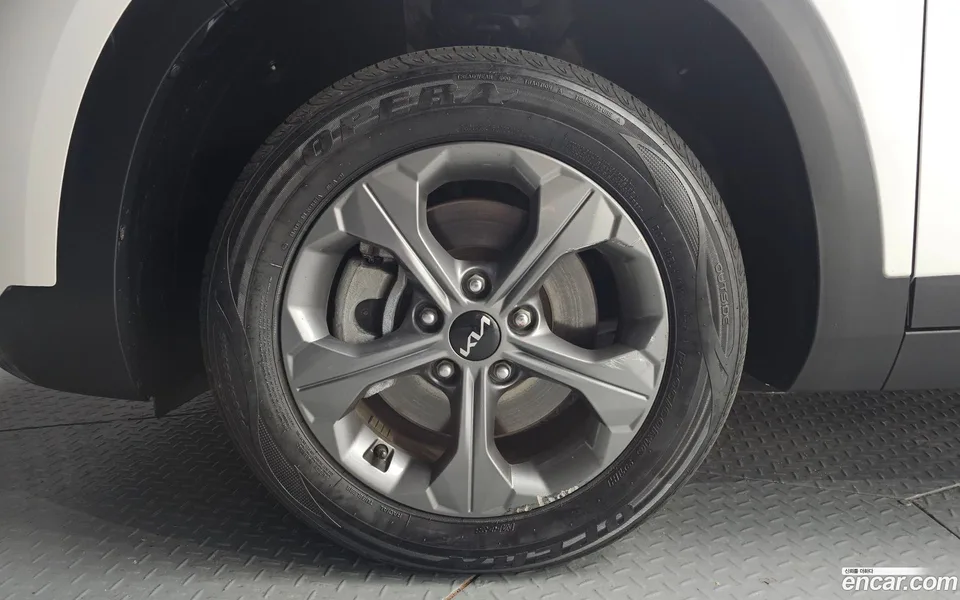 Kia Seltos 1.6 2WD 2024 — миниатюра 2