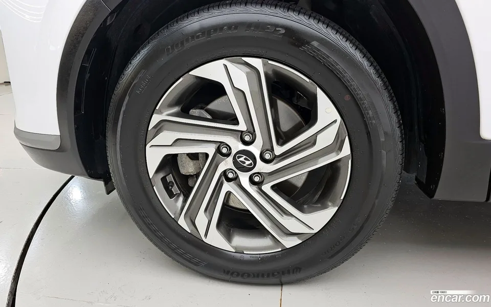 Hyundai SantaFe 2.2 2WD 2022 — миниатюра 2