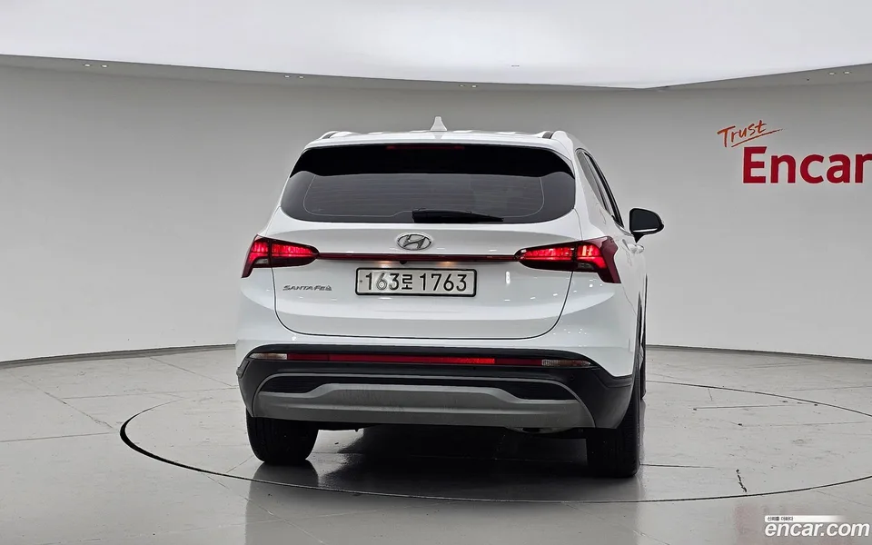 Hyundai SantaFe 2.2 2WD 2022 — миниатюра 4