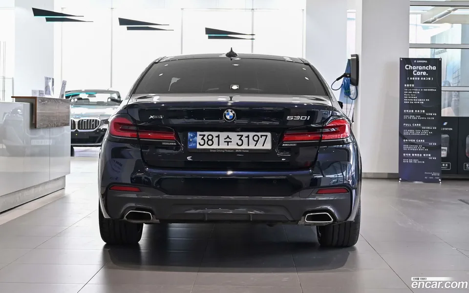 BMW 5 Series 530i xDrive M 2022 — миниатюра 4