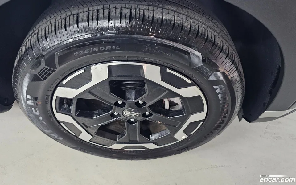 Hyundai SantaFe 2.5T 2WD 2024 — миниатюра 2