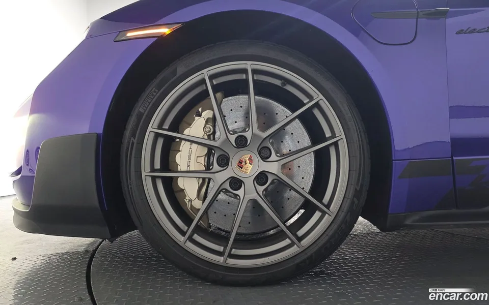 Porsche Taycan GT 2025 — миниатюра 5