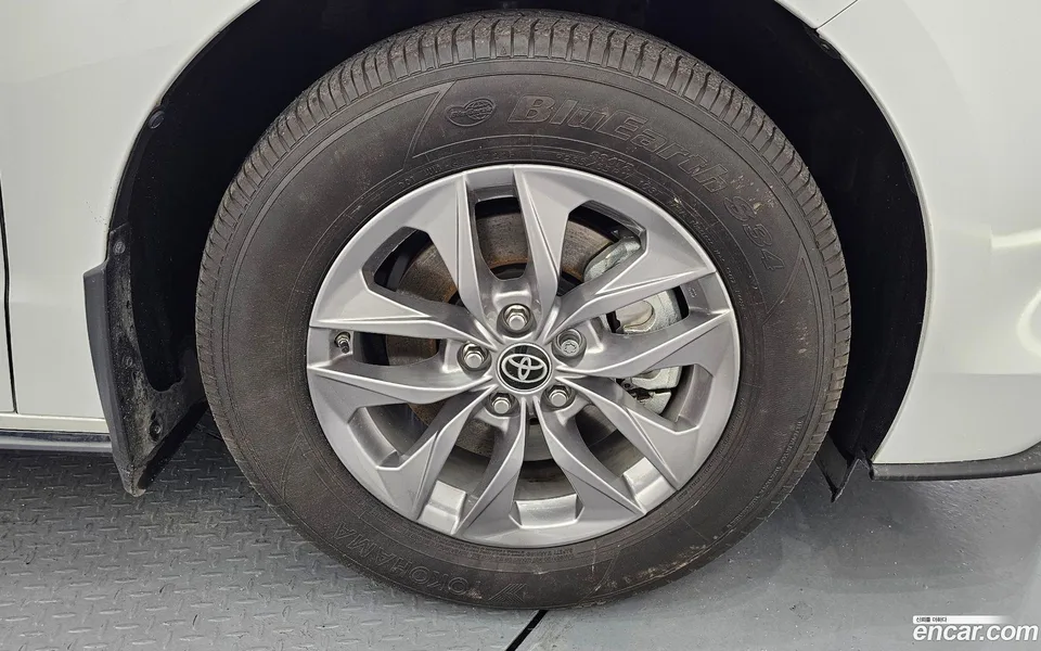 Toyota Sienna 2.5 AWD 2022 — миниатюра 2