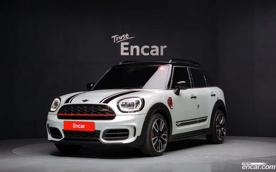 MINI Cooper S Countryman JCW 2022 — фото 1, купить с доставкой в Москву