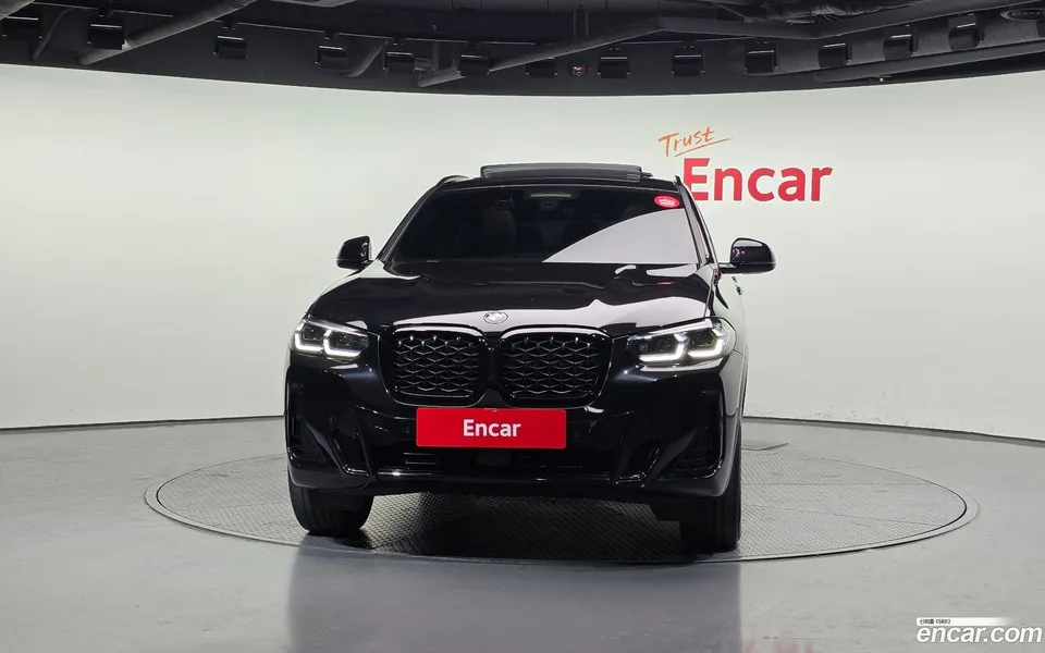 BMW X4 xDrive20i M 2023 — миниатюра 3