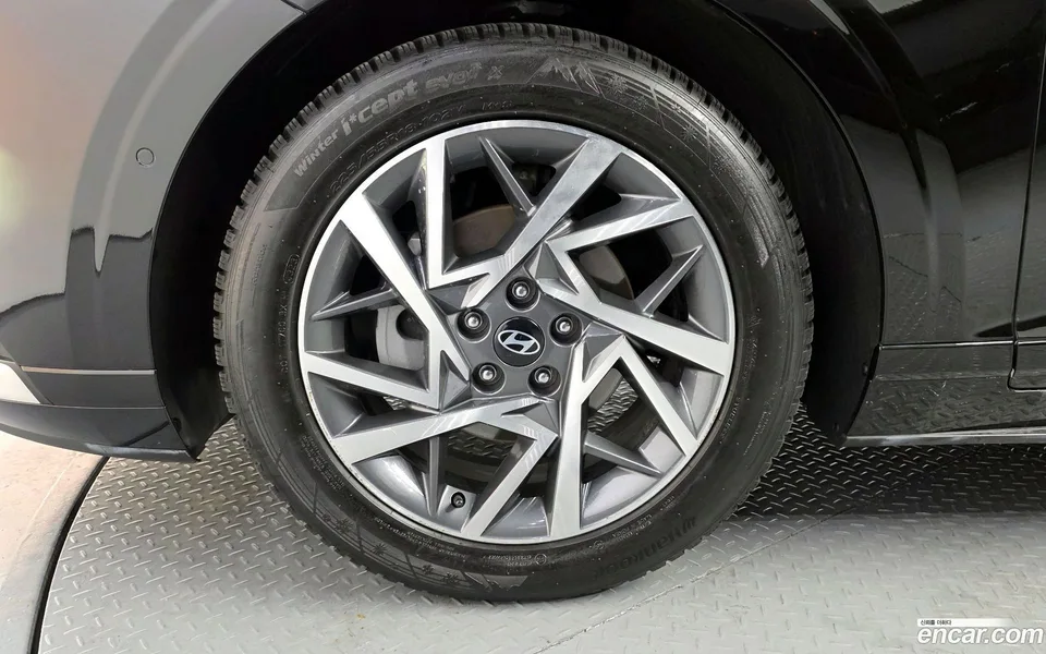 Hyundai Grandeur Hybrid 2023 — миниатюра 2