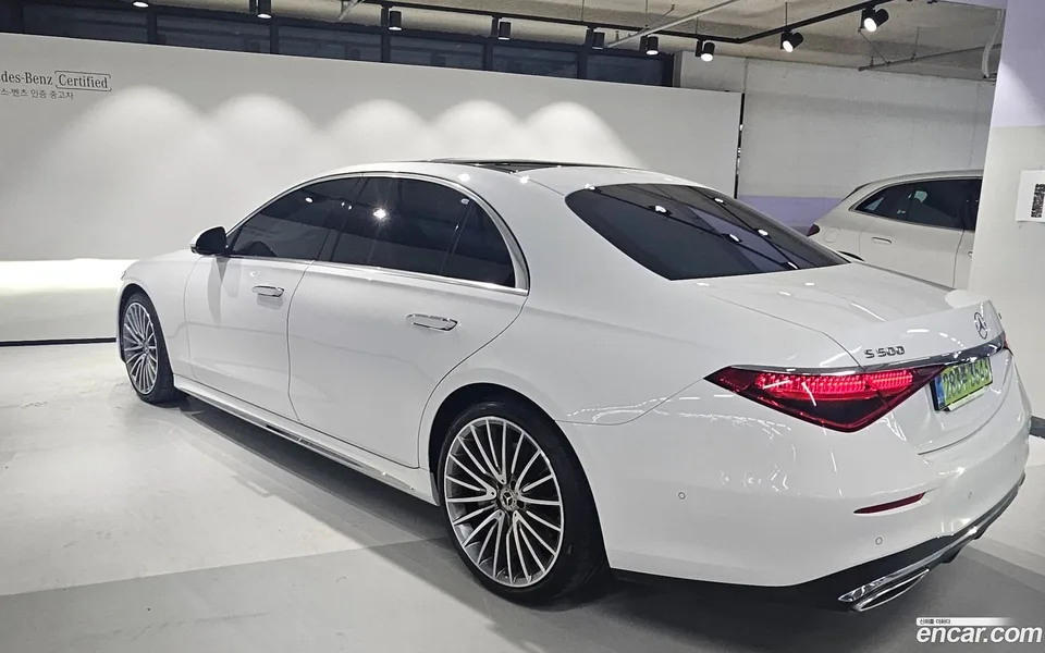 Mercedes-Benz S-Class S500L 4MATIC 2025 — миниатюра 3