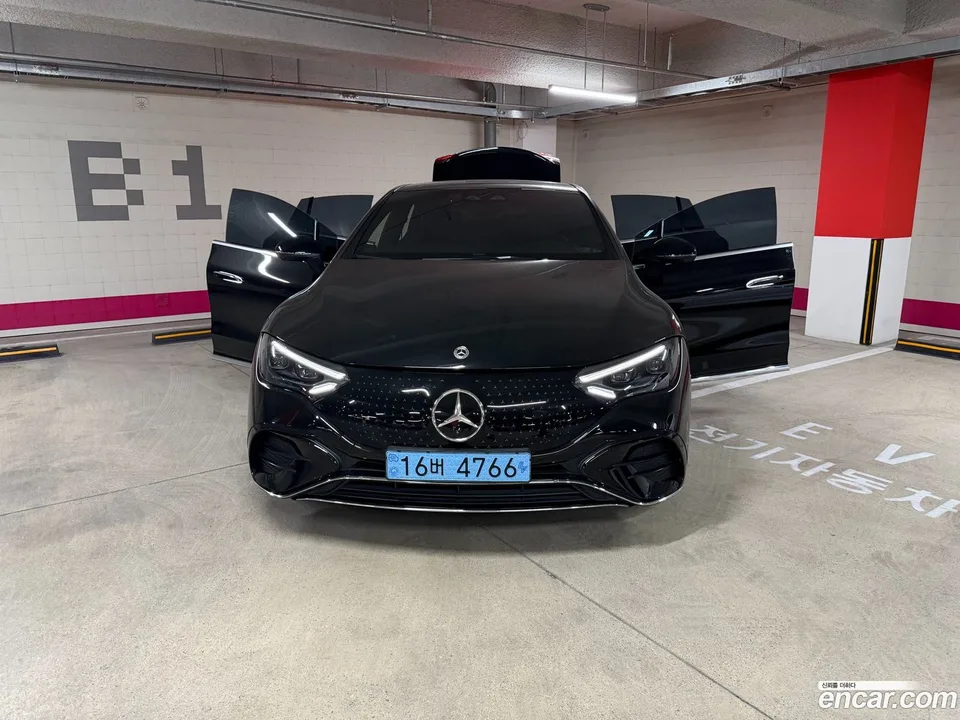 Mercedes-Benz EQE EQE350 4MATIC 2023 — фото 1, купить с доставкой в Москву