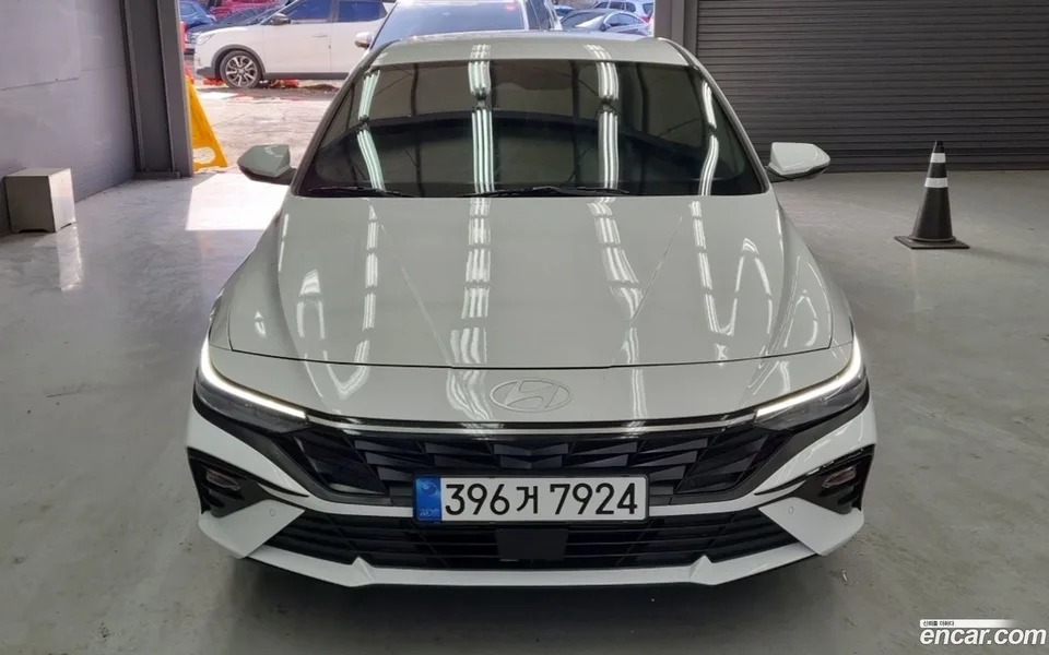 Hyundai Avante CN7 Hybrid 2025 — миниатюра 3