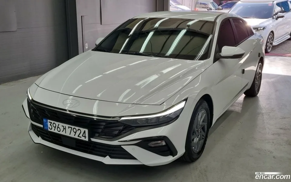 Hyundai Avante CN7 Hybrid 2025 — фото 1, купить с доставкой в Москву