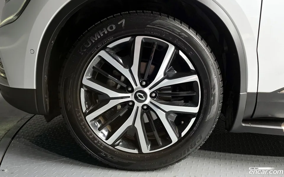 Renault Samsung QM6 2.0 GDe RE 2WD 2022 — миниатюра 2