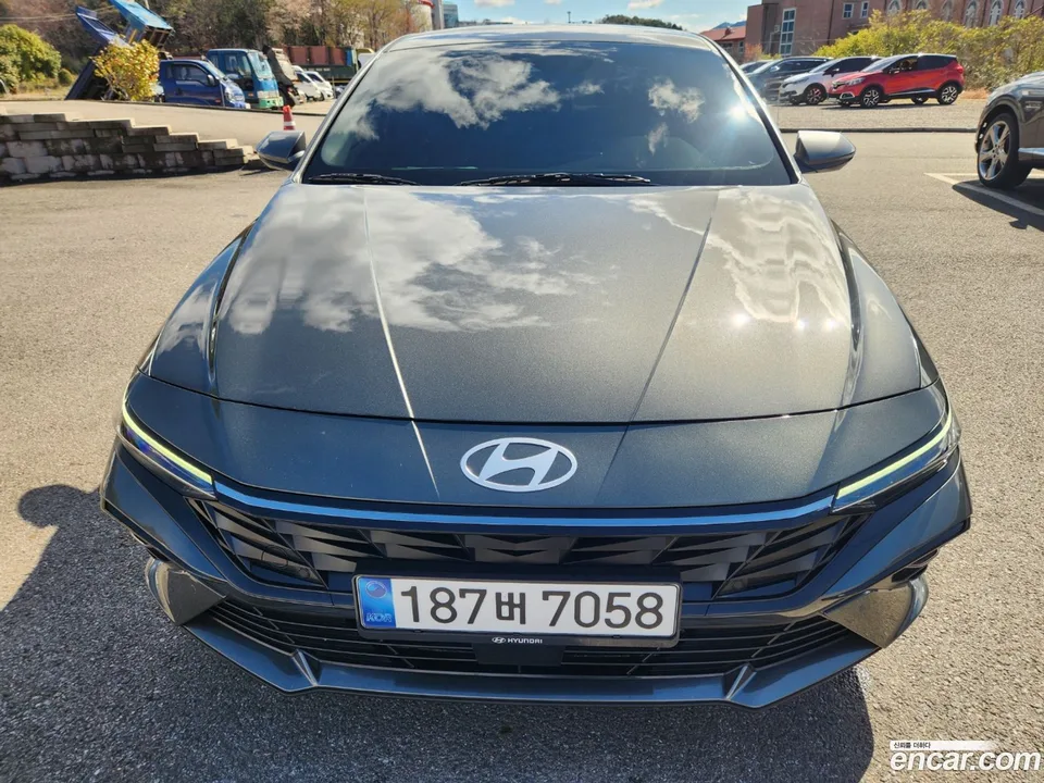 Hyundai Avante CN7 1.6 2025 — фото 1, купить с доставкой в Москву