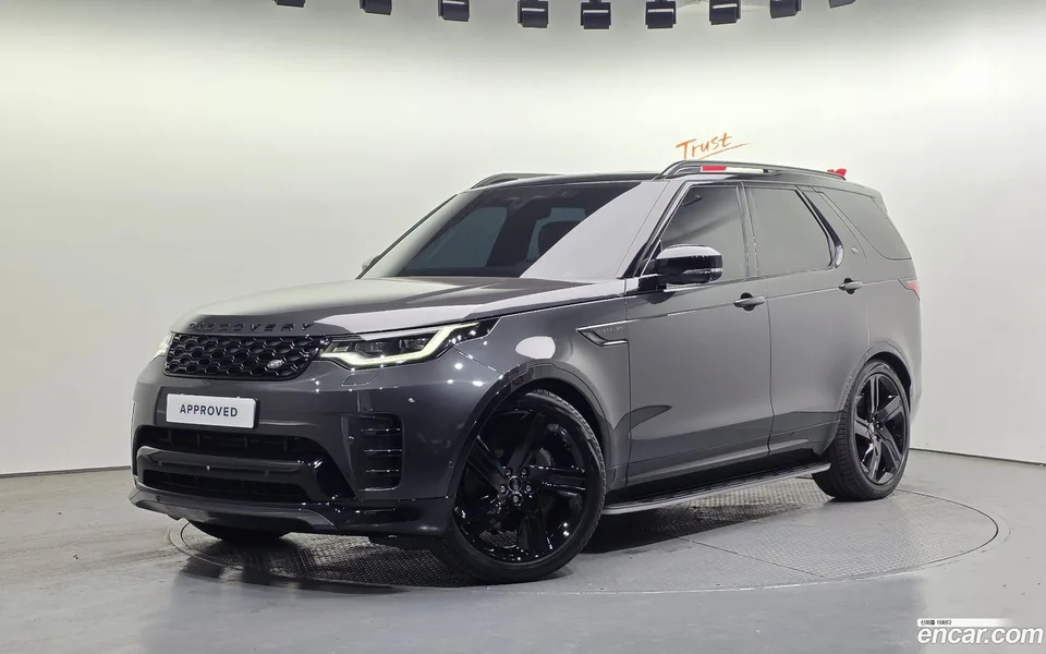Land Rover Discovery P360 HSE 2024 — фото 1, купить с доставкой в Москву