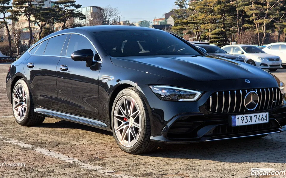 Mercedes-Benz AMG GT 4 43 4MATIC+ 2023 — фото 1, купить с доставкой в Москву