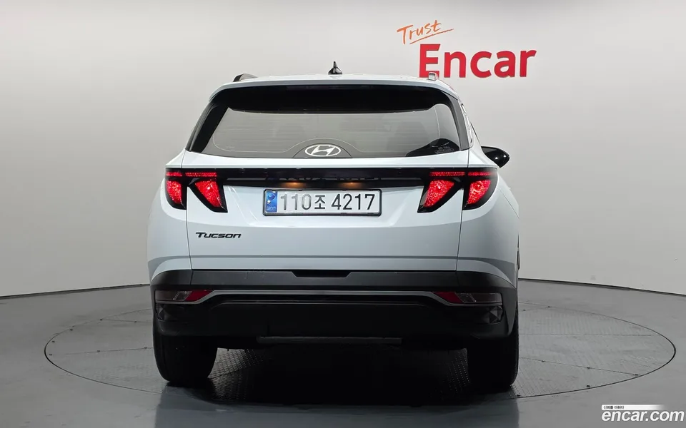 Hyundai Tucson Hybrid 2WD 2023 — миниатюра 4