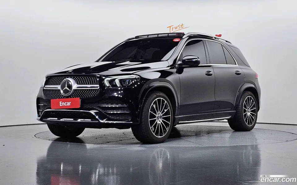 Mercedes-Benz GLE-Class GLE450 4MATIC 2023 — фото 1, купить с доставкой в Москву