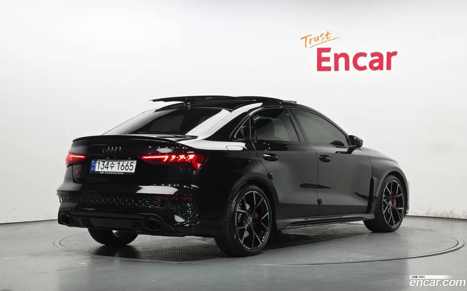 Audi RS3 (8Y) 2.5 TFSI 2023 — миниатюра 2