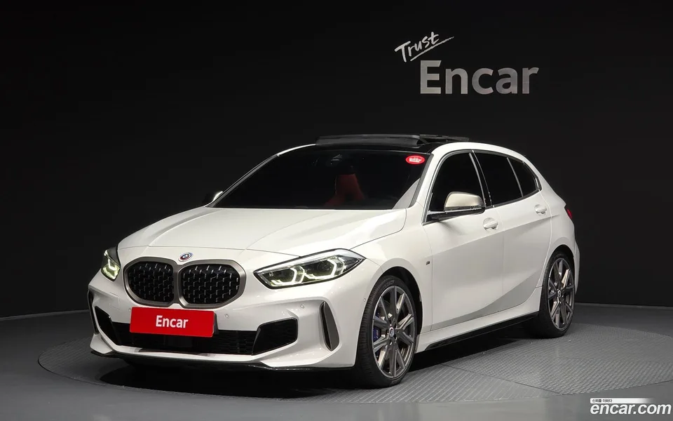 BMW 1 Series M135i xDrive 2022 — photo 1, buy with delivery to Moscow