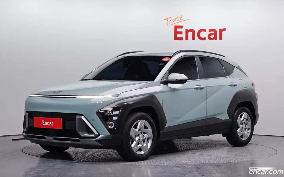 Hyundai Kona Hybrid 2023 — фото 1, купить с доставкой в Москву