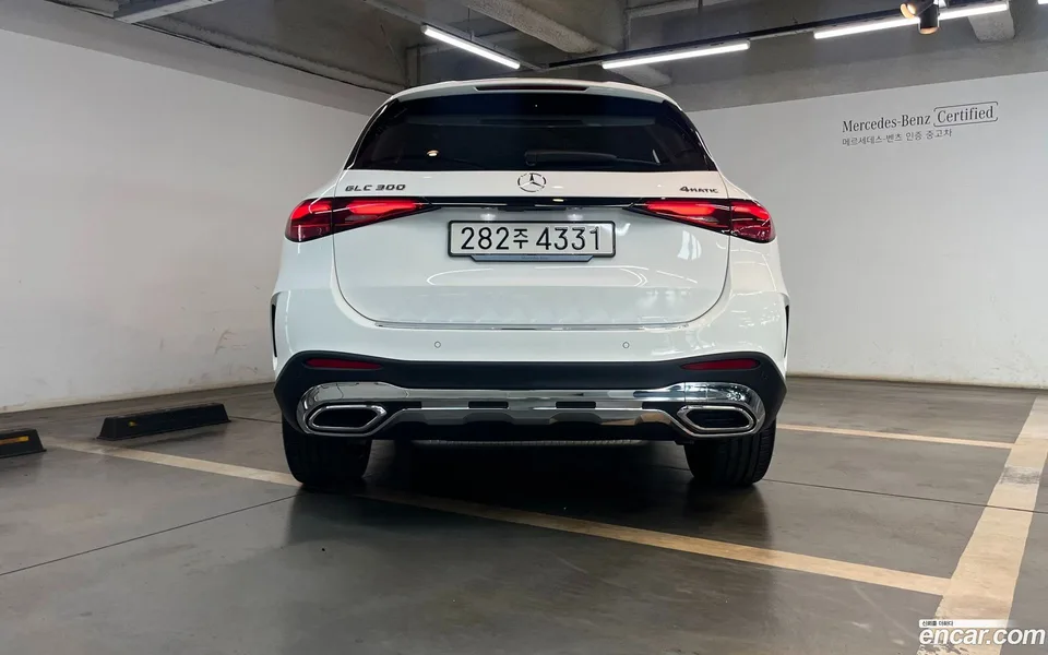 Mercedes-Benz GLC-Class GLC300 4MATIC AMG Line 2025 — миниатюра 4
