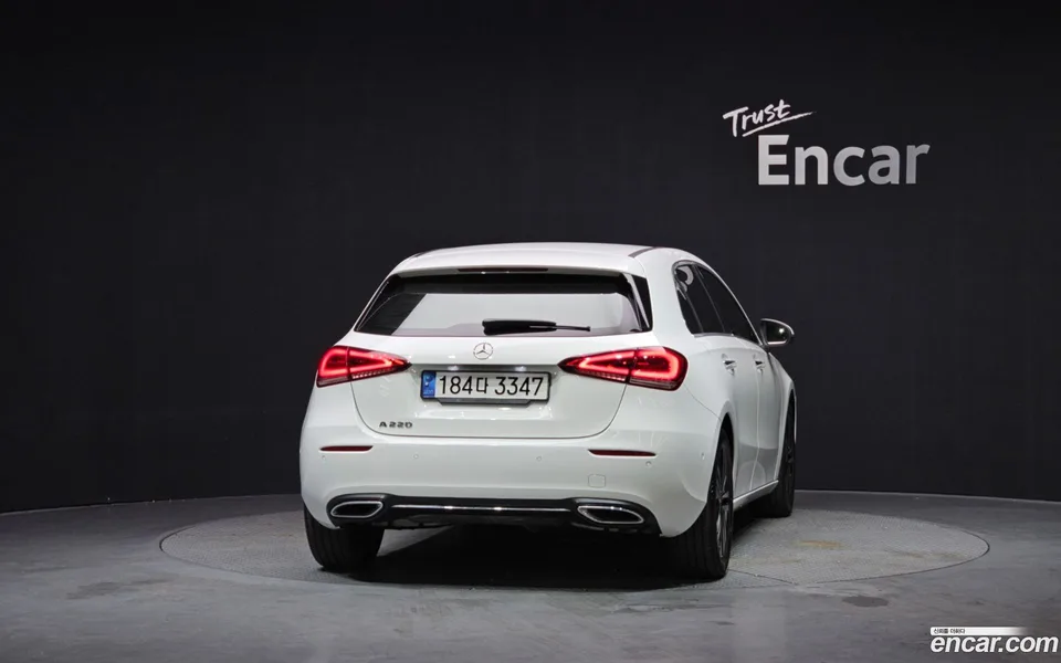 Mercedes-Benz A-Class A220 2023 — миниатюра 4