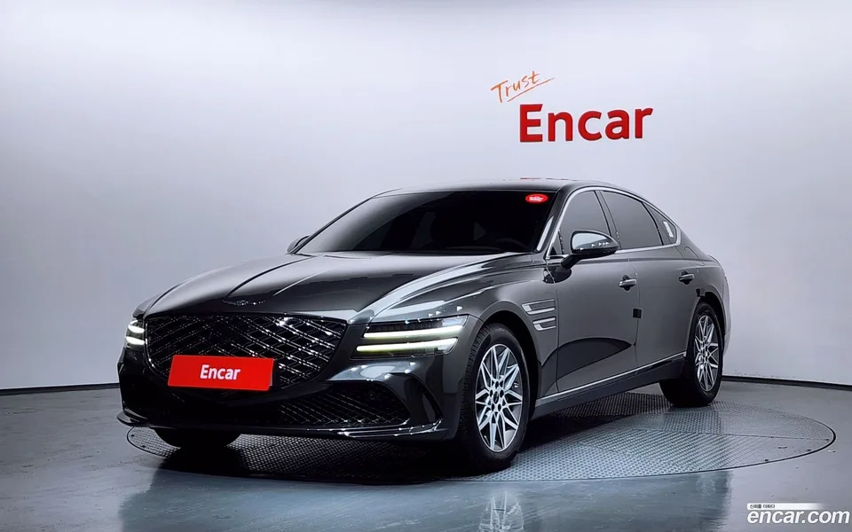 Genesis G80 2.5 2WD 2025 — фото 1, купить с доставкой в Москву
