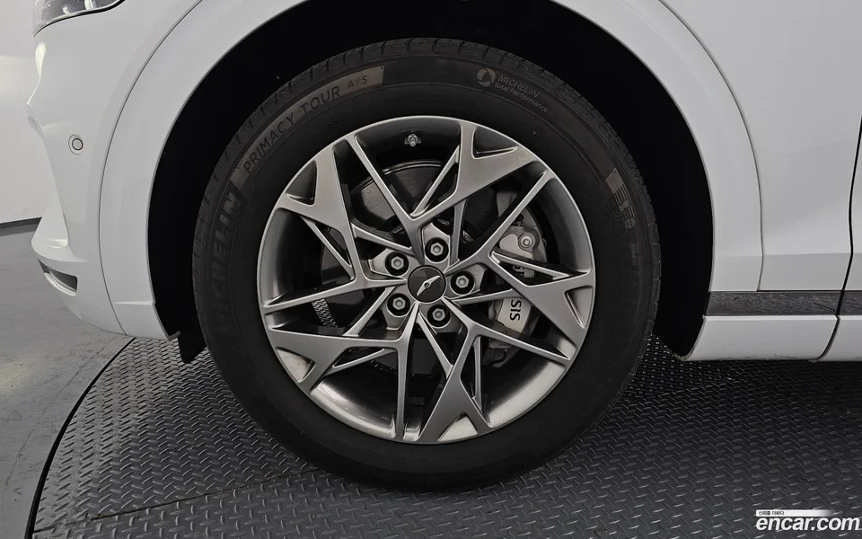 Genesis GV70 2.5T 2WD 2023 — миниатюра 2