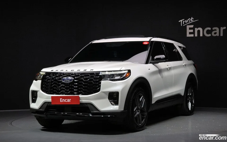 Ford Explorer 2.3 ST- 4WD 2025 — фото 1, купить с доставкой в Москву