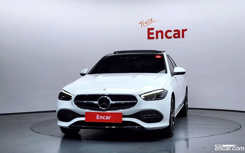 Mercedes-Benz C-Class C300 4MATIC 2023 — миниатюра 3