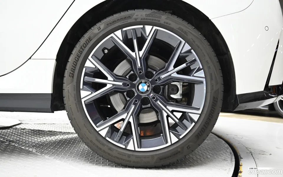 BMW 1 Series 120 M 2025 — миниатюра 2