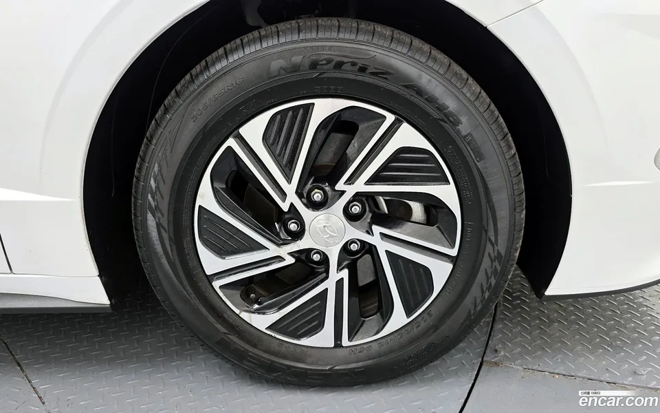Hyundai Sonata Hybrid 2022 — миниатюра 2