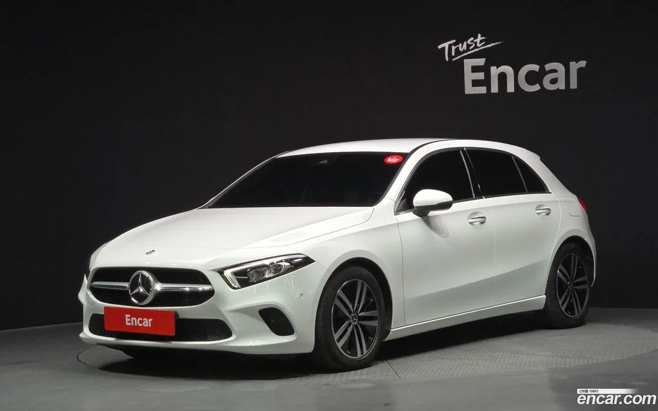 Mercedes-Benz A-Class A220 2022 — фото 1, купить с доставкой в Москву