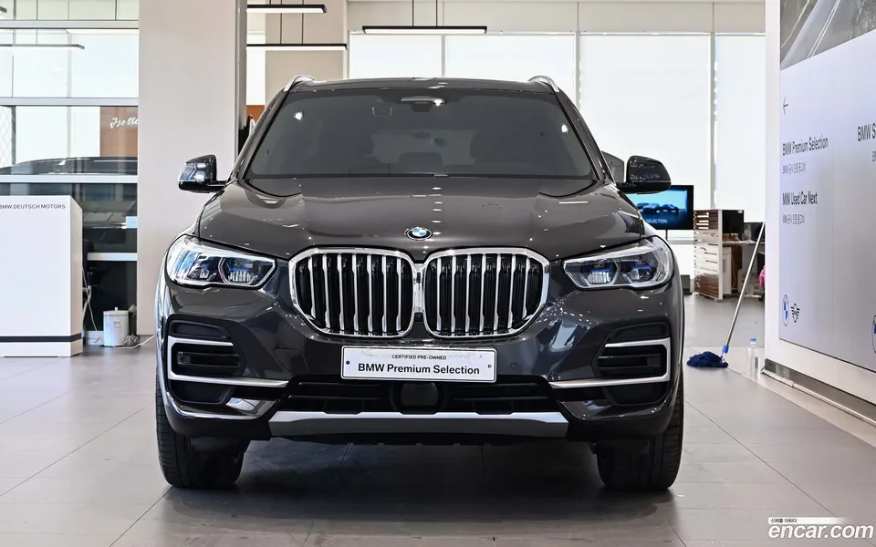 BMW X5 xDrive 40i xLine 2022 — миниатюра 3