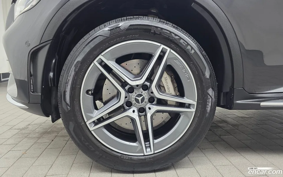Mercedes-Benz GLC-Class GLC300e 4MATIC 2022 — миниатюра 2