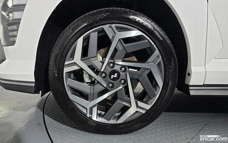 Hyundai Kona 1.6 2WD 2024 — миниатюра 5