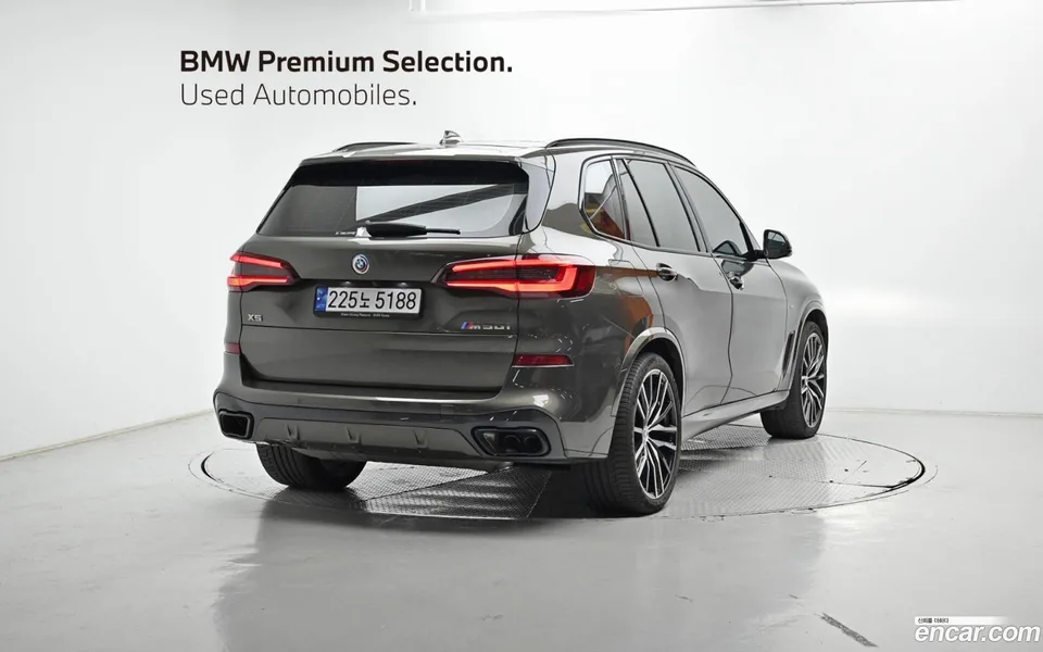 BMW X5 M50i 2023 — миниатюра 2