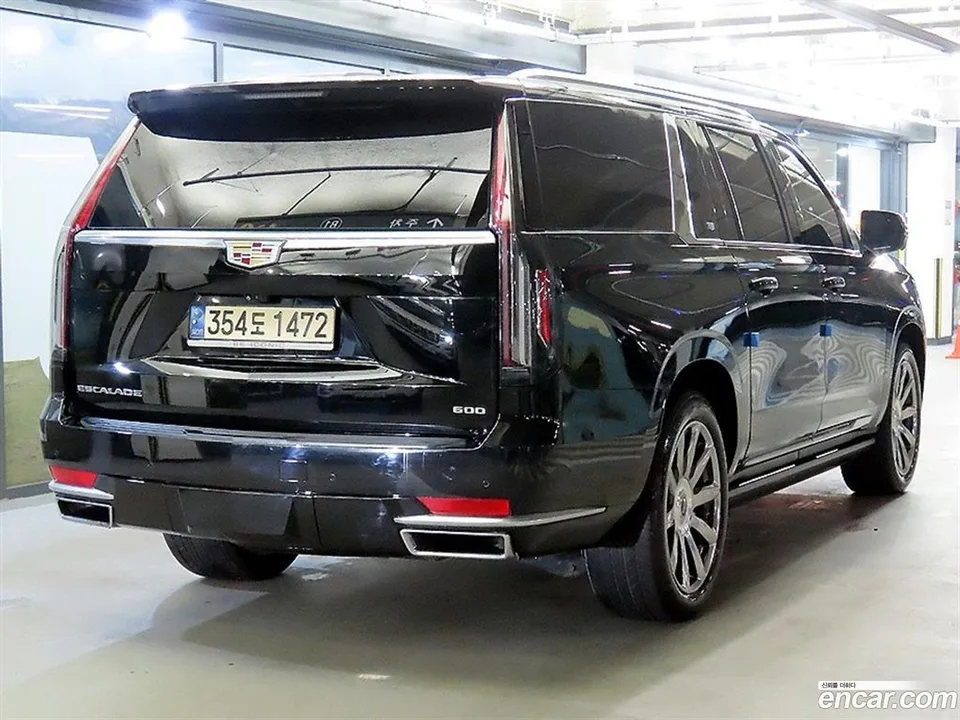 Cadillac Escalade 6.2 ESV 2022 — миниатюра 2