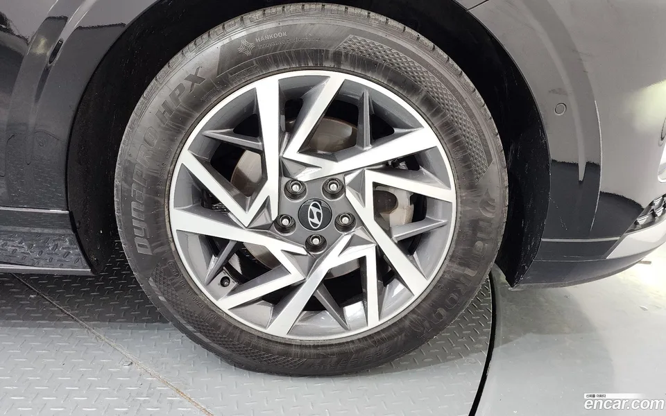 Hyundai Grandeur 2.5 2WD 2023 — миниатюра 2