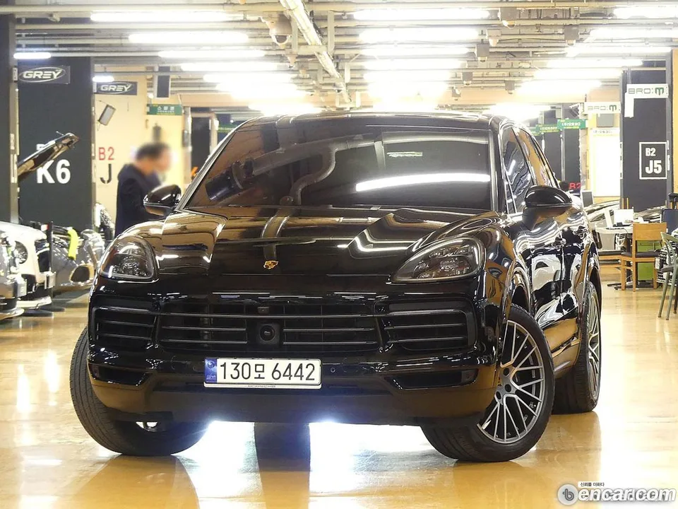 Porsche Cayenne 3.0 2023 — миниатюра 3