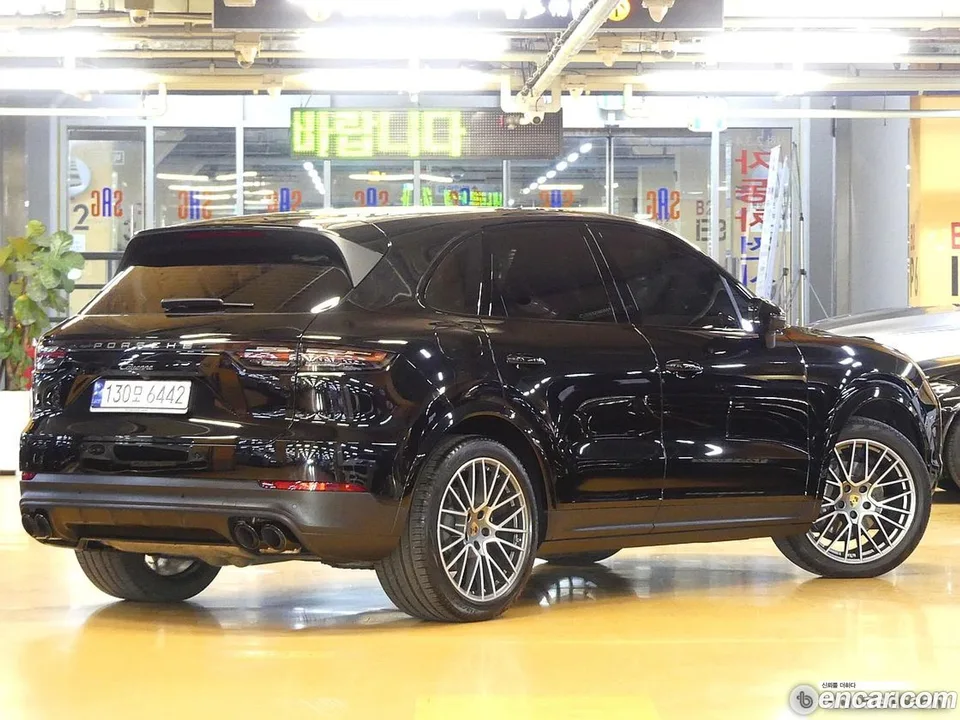 Porsche Cayenne 3.0 2023 — миниатюра 4
