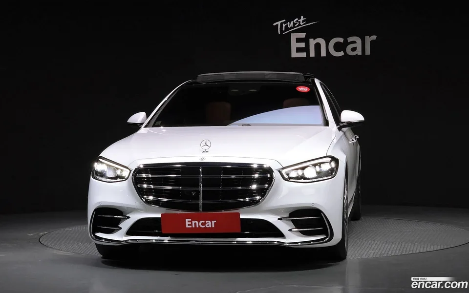 Mercedes-Benz S-Class S500L 4MATIC 2024 — thumbnail 3