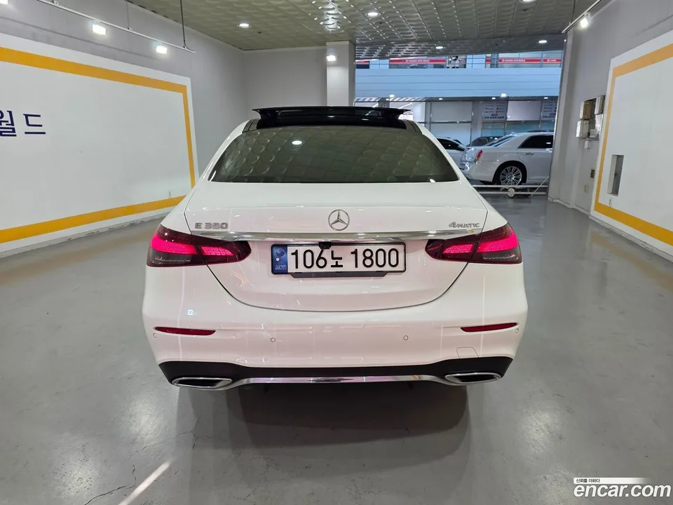 Mercedes-Benz E-Class E350 4MATIC AMG Line 2022 — миниатюра 4