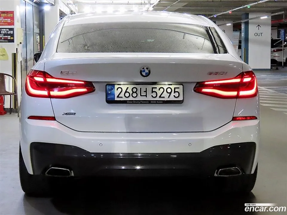 BMW 6 Series GT 630i xDrive M 2022 — миниатюра 5