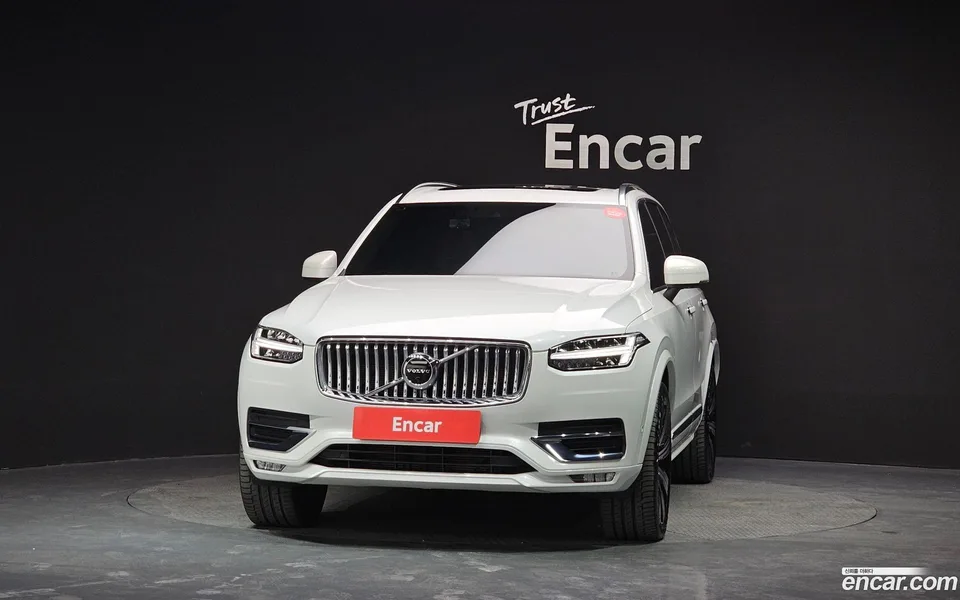 Volvo XC90 B6 2022 — миниатюра 3