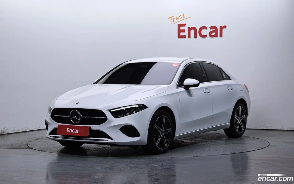 Mercedes-Benz A-Class A220 2025 — фото 1, купить с доставкой в Москву