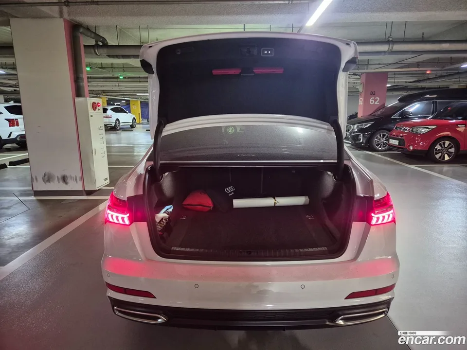 Audi A6 45 TFSI 2023 — миниатюра 2