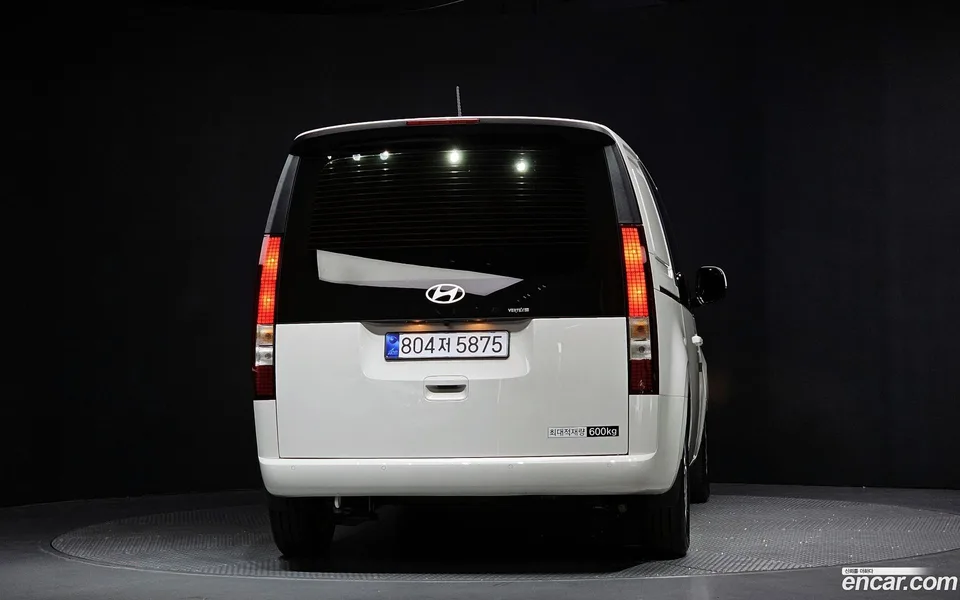 Hyundai Staria 5 2025 — миниатюра 4