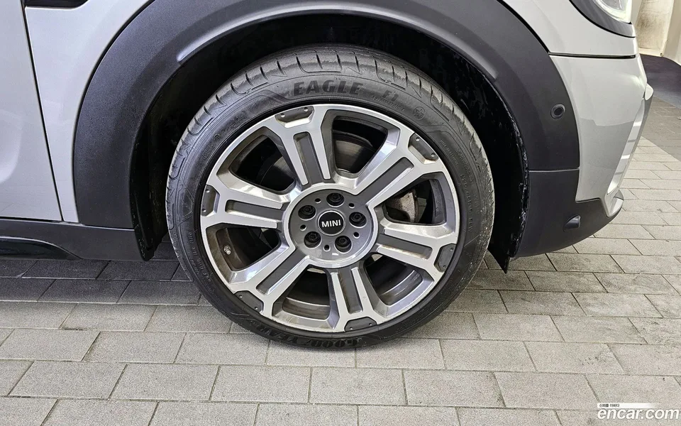 MINI Cooper S Countryman ALL4 2023 — миниатюра 5